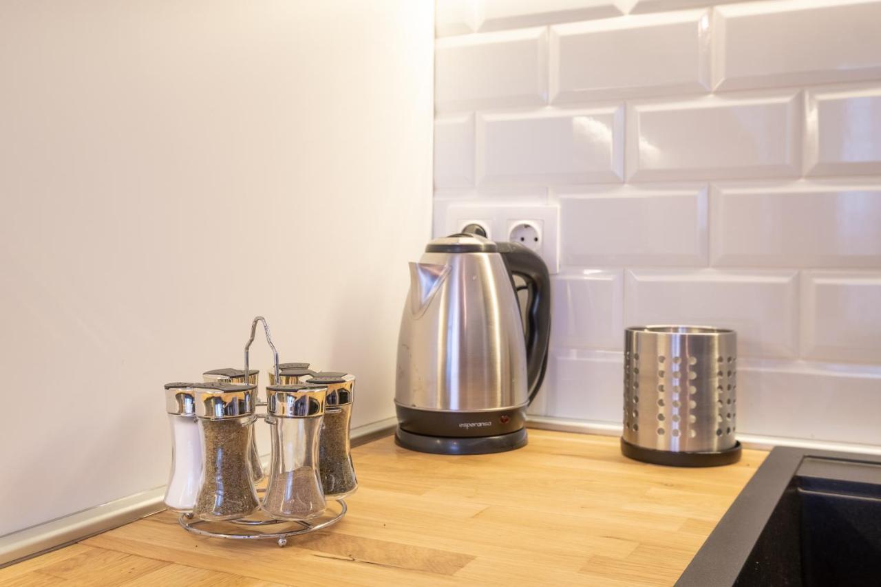 Designer & Cozy 2bd Flat With A Parking In The Center By Flat Mаnager *